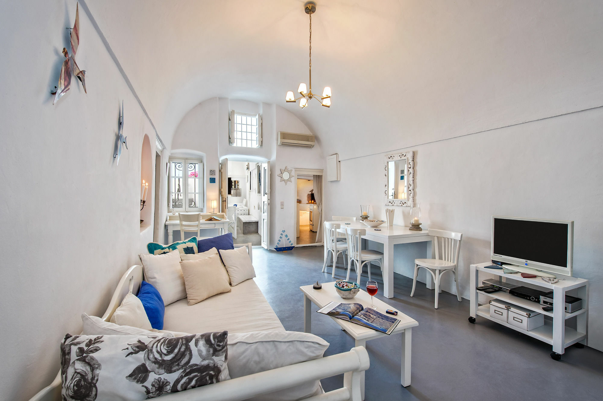 White Cave Private Villa 피르고스 외부 사진